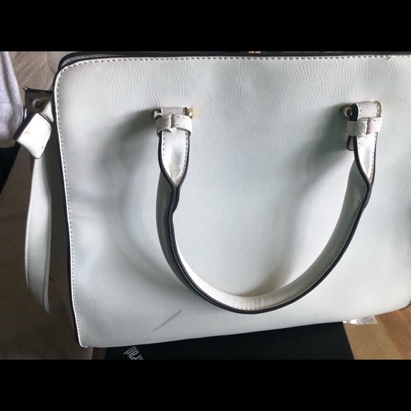 White Shoulder Bag - Picture 2 of 4